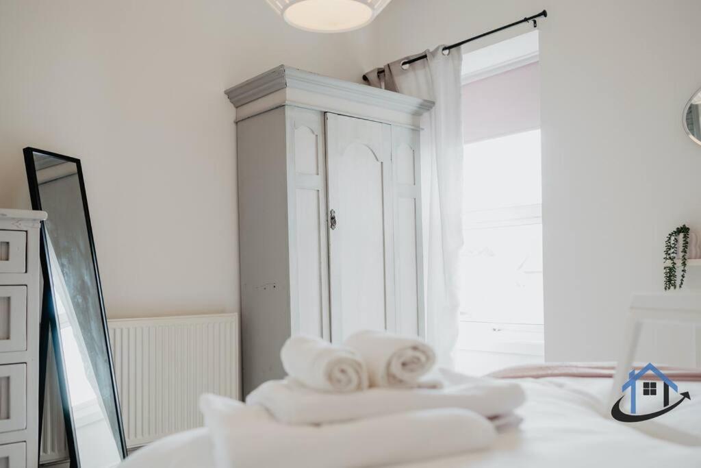 Indigo Snug - Gorgeous 2 Bed Flat In The Heart Of Cromer Exteriör bild